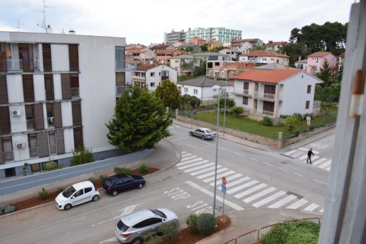Apartman "Nicole" Pula Exterior foto